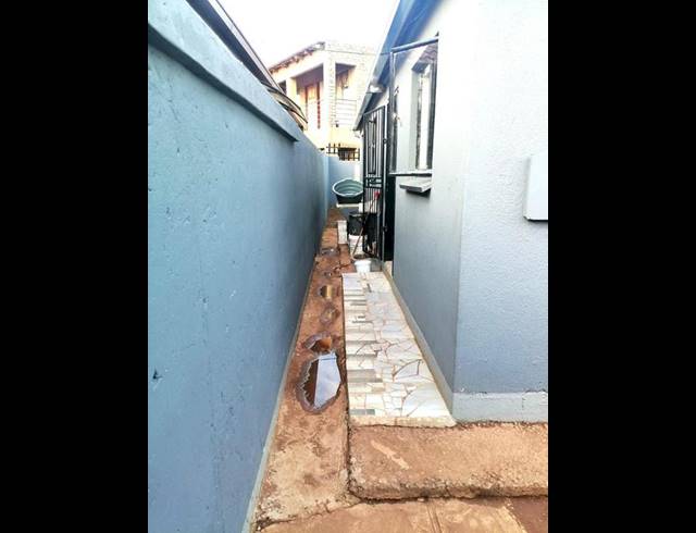 3 BEDROOM HOUSE FOR SALE IN PROTEA GLEN